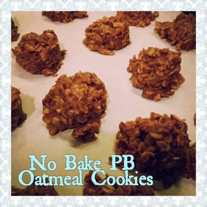 If there's one cookie that reminds me of my childhood this has got to be it! I LOVE these no bake pb coco oat meal cookies! Just how I like a recipe to be... so easy and so delicious! | lookingjoligood.woordpress.com