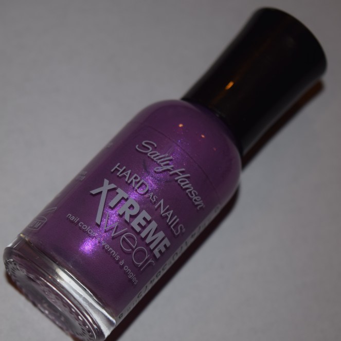 Sally Hansen Hard as Nails | lookingjoligood.wordpress.com