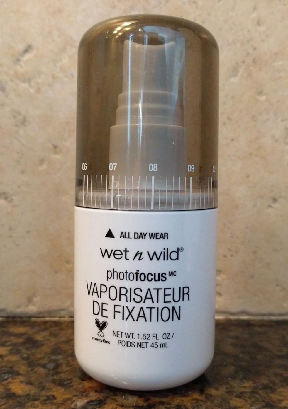 Wet n Wild setting spray | lookingjoligood.wordpress.com