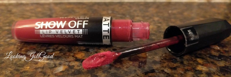 Rimmel London Show Off Lip Velvet liquid lipstick | lookingjoligood.wordpress.com