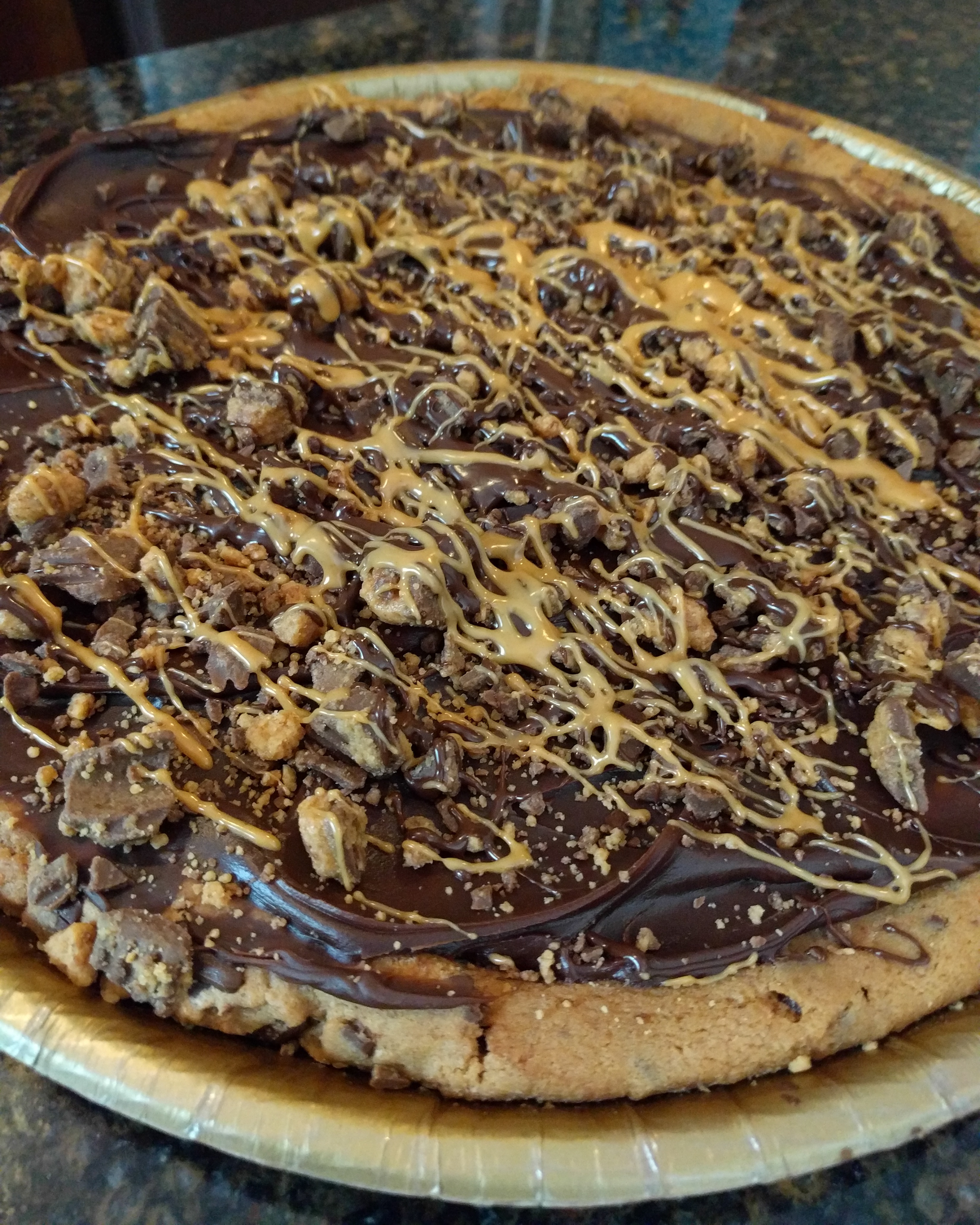 Reese's peanut butter cup chocolate chip cookie! | lookingjoligood.wordpress.com