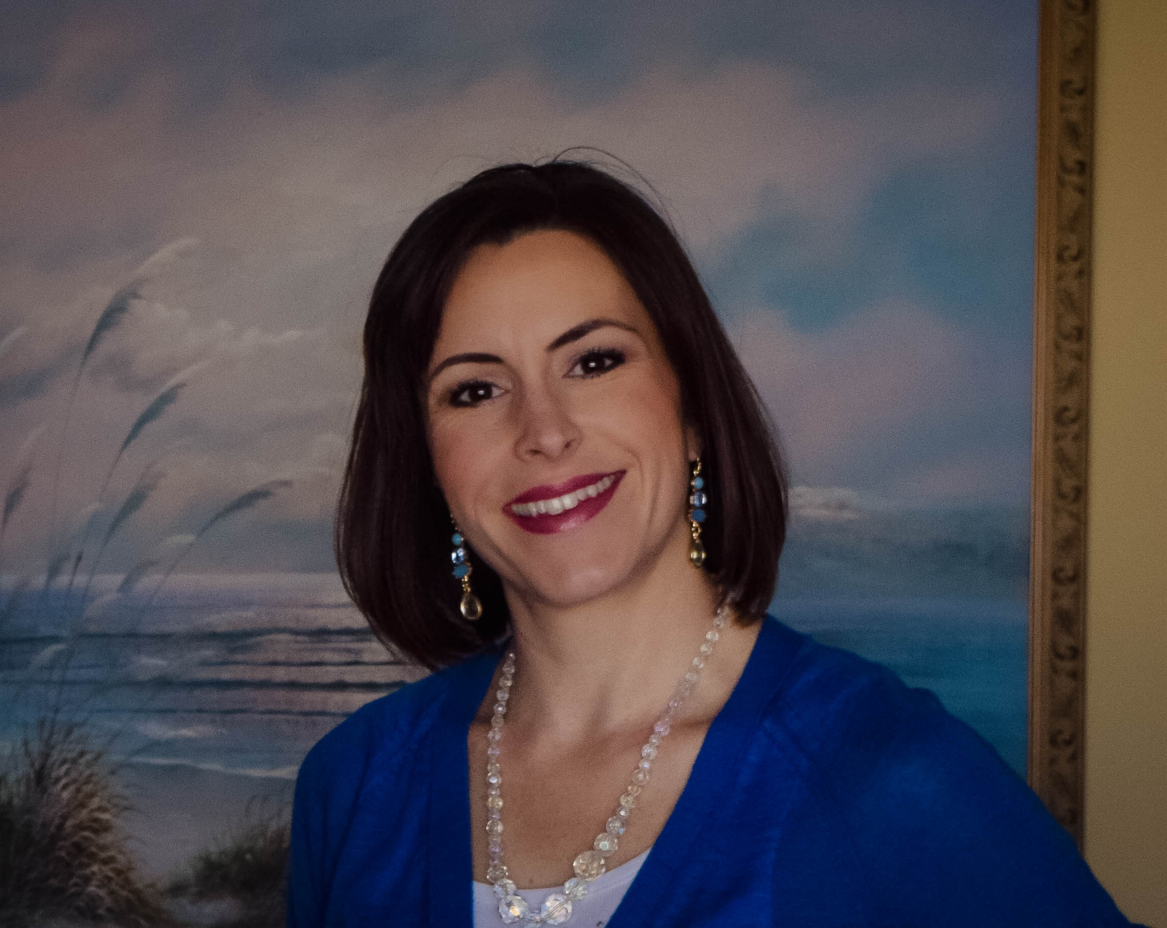 Hello! I'm Laura Joli from Looking Joli Good! | lookingjoligood.wordpress.com