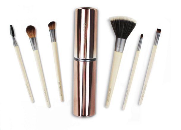 Limited Edition Anniversary Collection ANGLED CREASE brush | lookingjoligood.blog