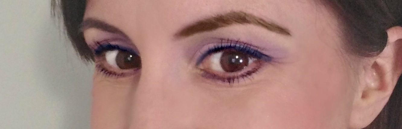 eyeliner | lookingjoligood.blog