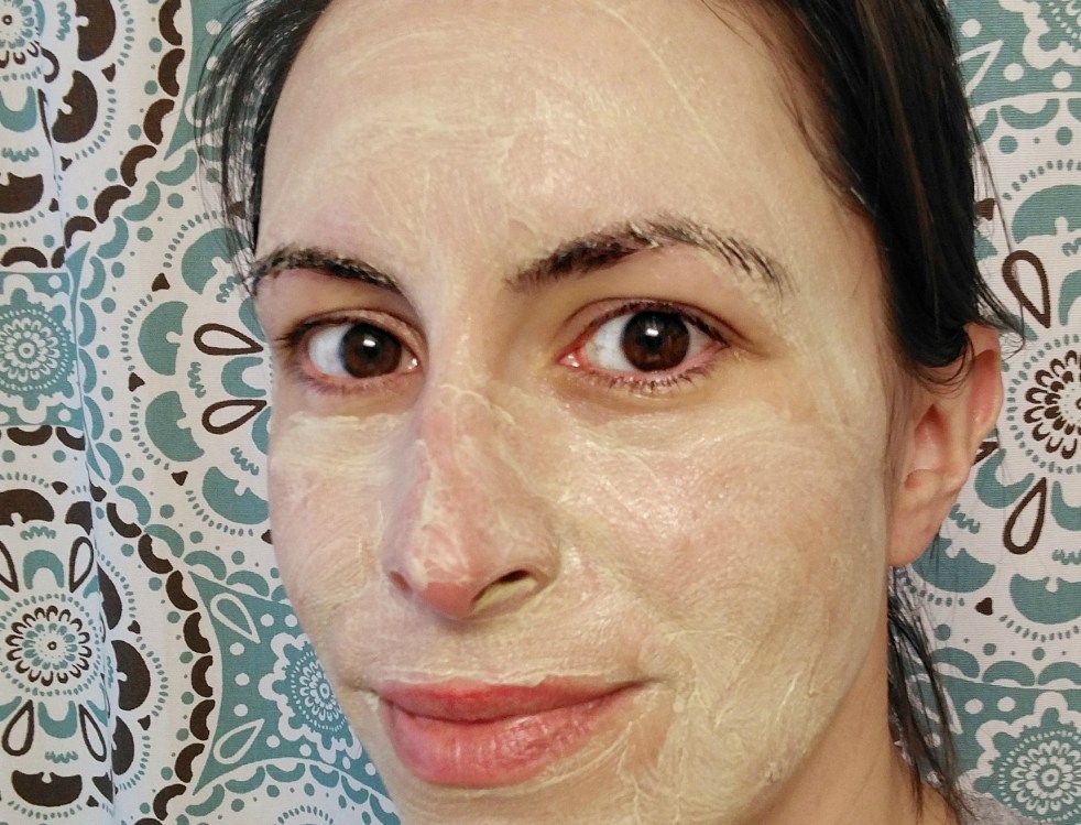 face mask | lookingjoligood.blog