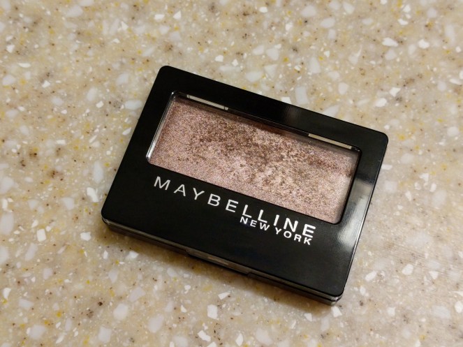 Nude Glow Maybelline eyeshadow | lookingjoligood.blog