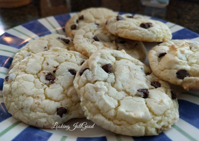 super simple cake mix cookies | lookingjoligood.blog