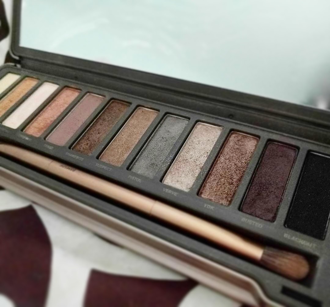 Urban Decay Naked2 Palette | lookingjoligood.blog