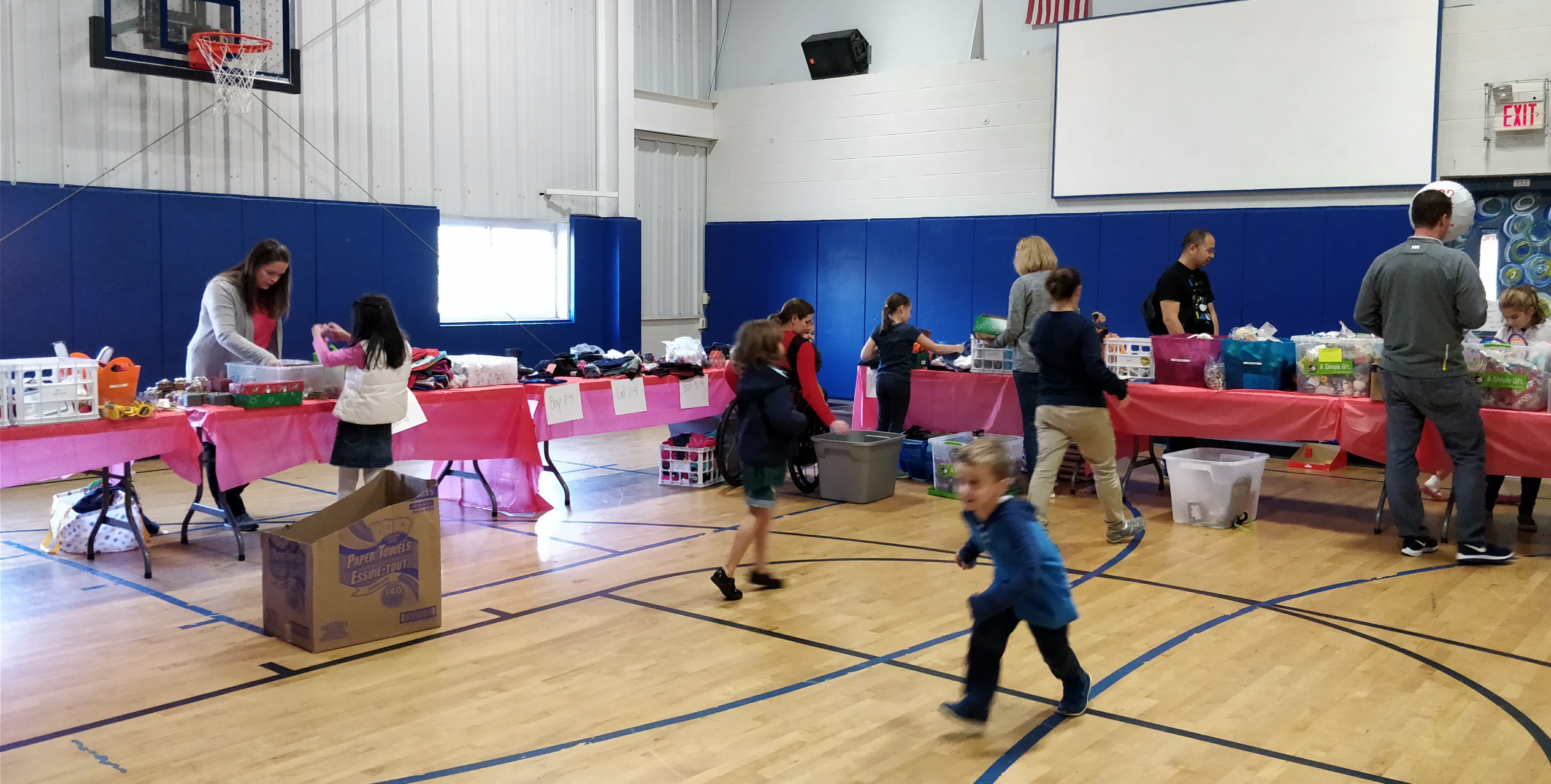 Operation Christmas Child | lookingjoligood.blog