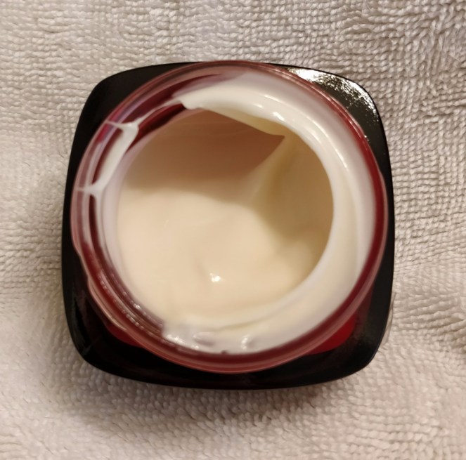 REVITALIFT Triple Power Intensive Anti-Aging Day Cream Moisturizer | lookingjoligood.blog