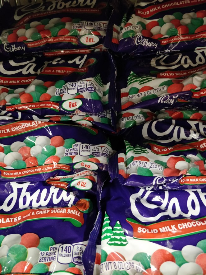 Cadbury Christmas balls | lookingjoligood.blog