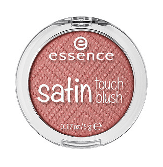 Essence satin touch blush | lookingjoligood.blog