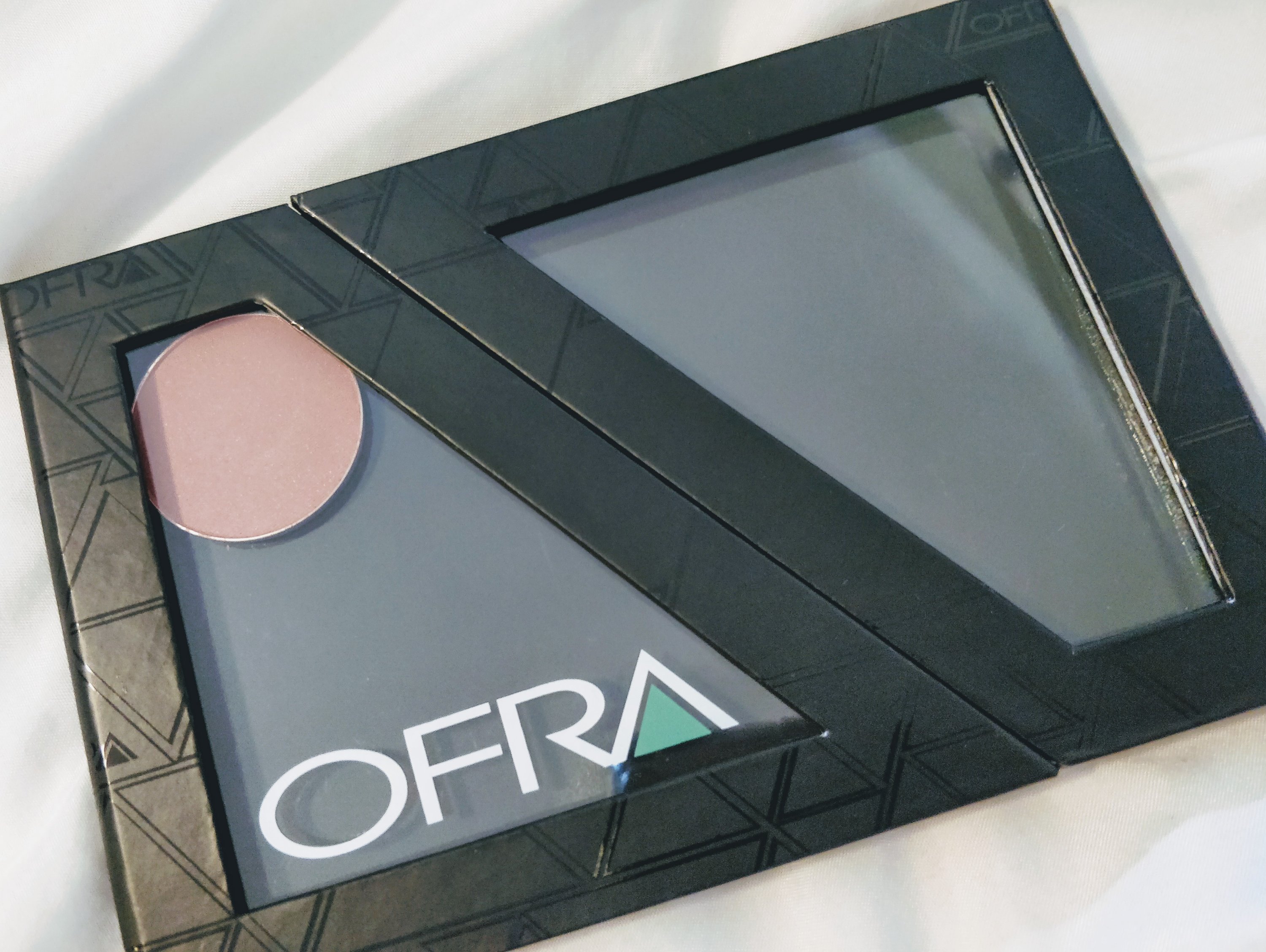 Ofra pop-up palette and blush refill boxycharm february 2018 | lookingjoligood.blog