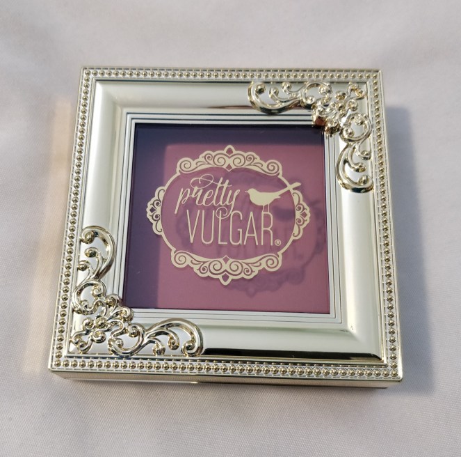 pretty vulgar hush blush boxycharm | lookingjoligood.blog