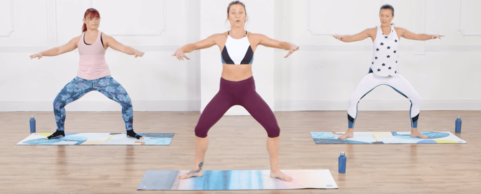 30-Minute No-Equipment Barre Sculpting Workout | lookingjoligood.blog