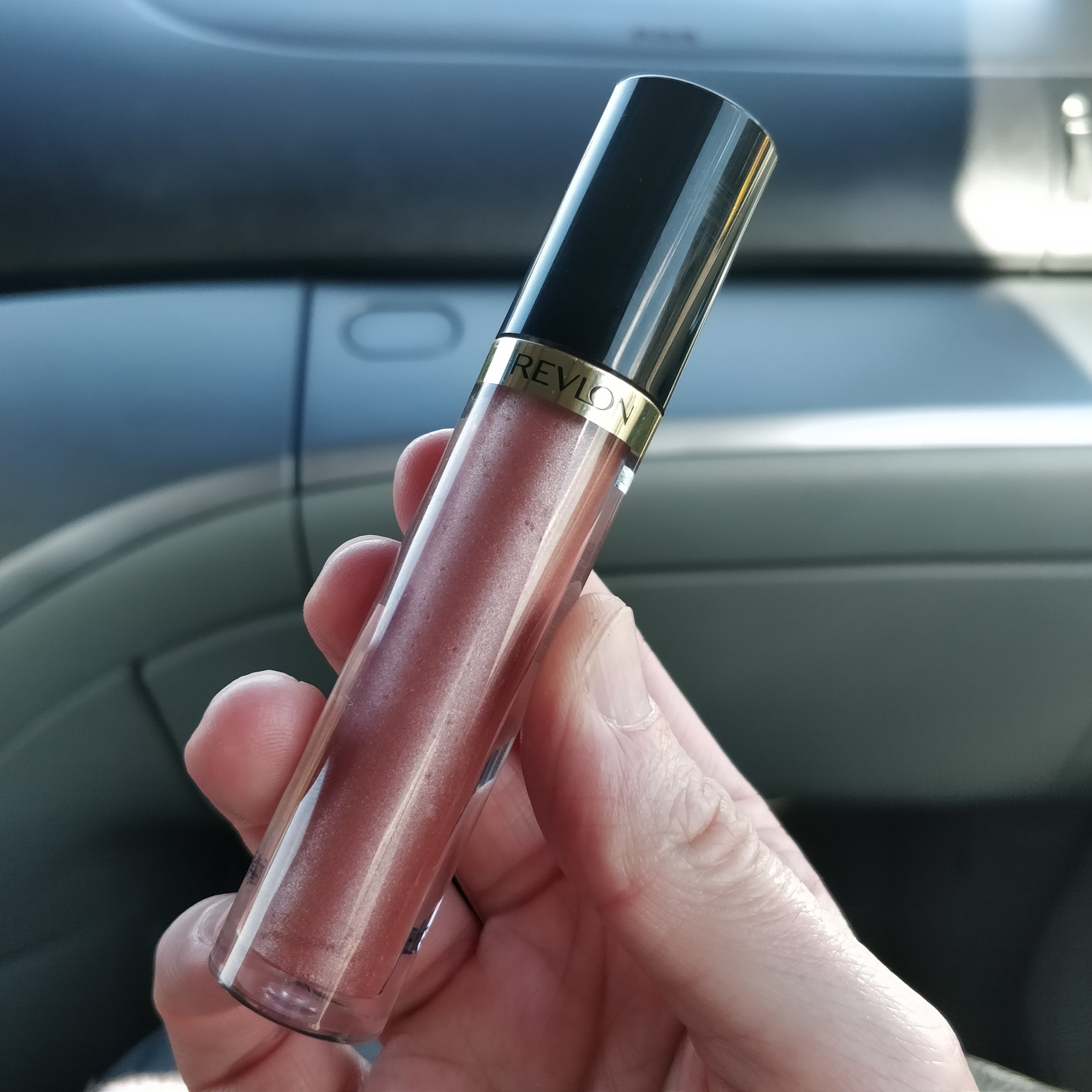 Revlon Super Lustrous Lip Gloss | lookingjoligood.blog