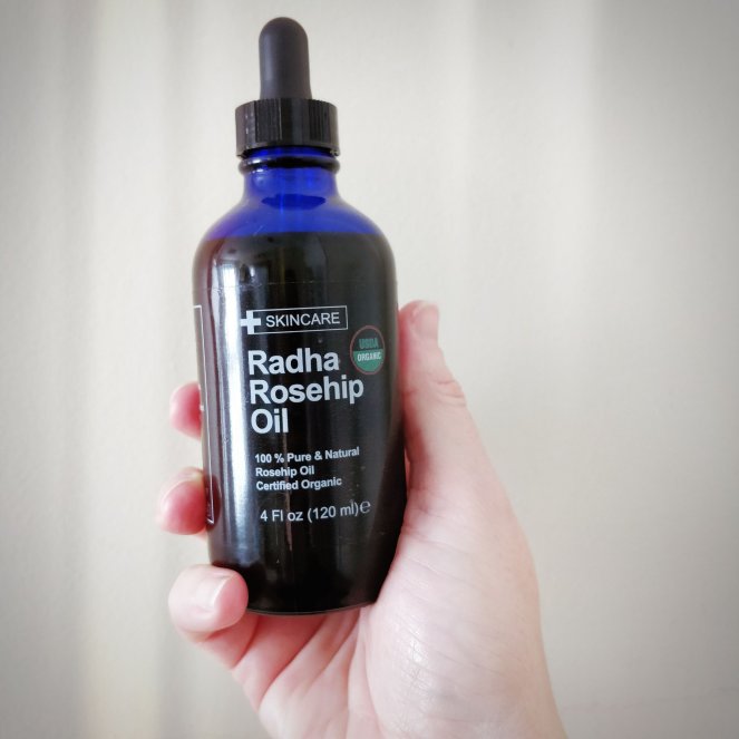 skincare rosehip oil | lookingjoligood.blog