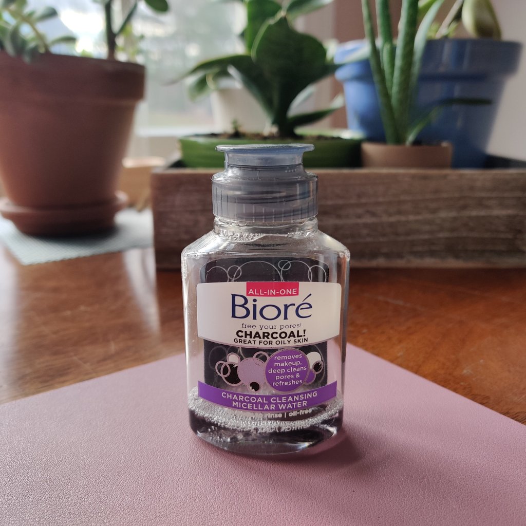 Biore Charcoal Cleansing Micellar Water | lookingjoligood.blog
