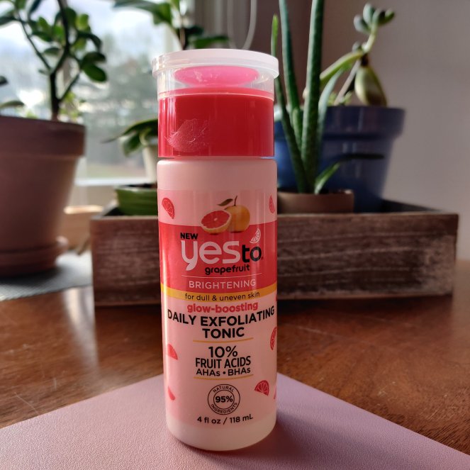 Yes To Grapefruit Tonic | lookingjoligood.blog